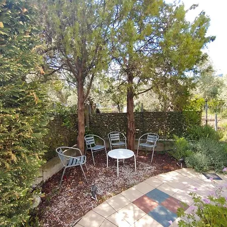 Ioli Garden Apartamento